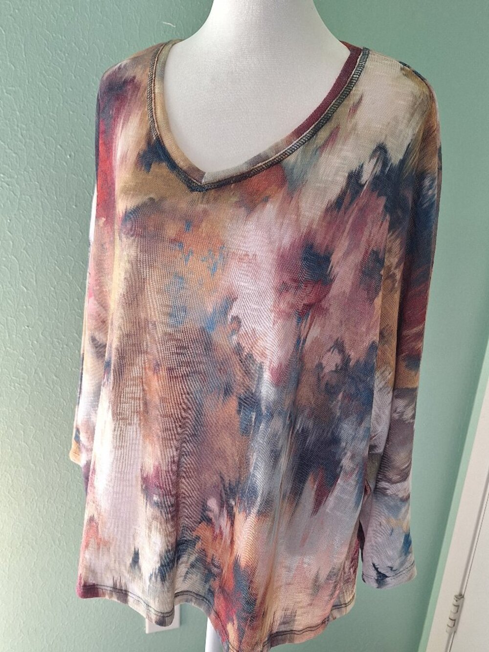 FDJ Vibrant Watercolor Print Tunic. Size XXL